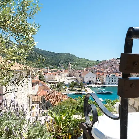 Apartments Olive Tree Hvar Town Exterior foto